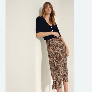 ARITZIA Wilfred Leopard Print Midi Slip Skirt, Size 6